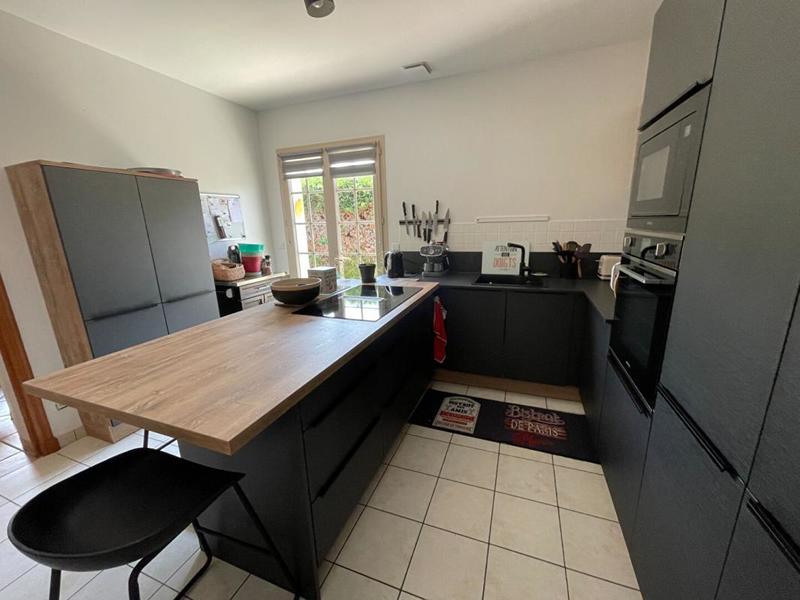 Maison - 143 m² - 8 pièces