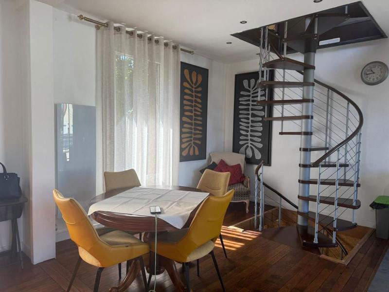 Maison - 133 m² - 6 pièces