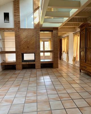 Maison - 215 m² - 5 pièces