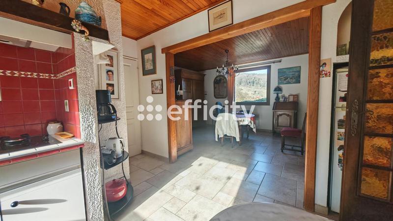 Maison traditionnelle - 162 m² - 5 pièces