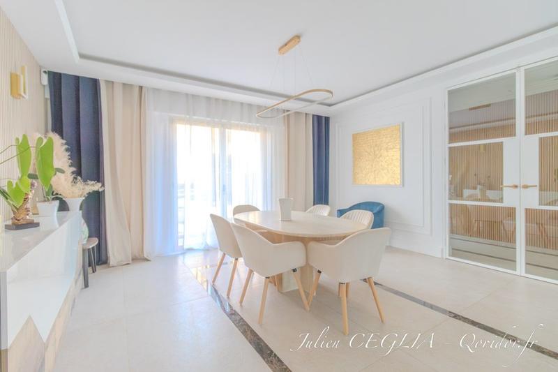 Maison - 291 m² - 11 pièces