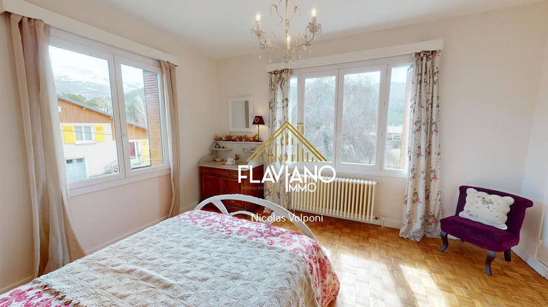 Appartement - 108 m² - 4 pièces