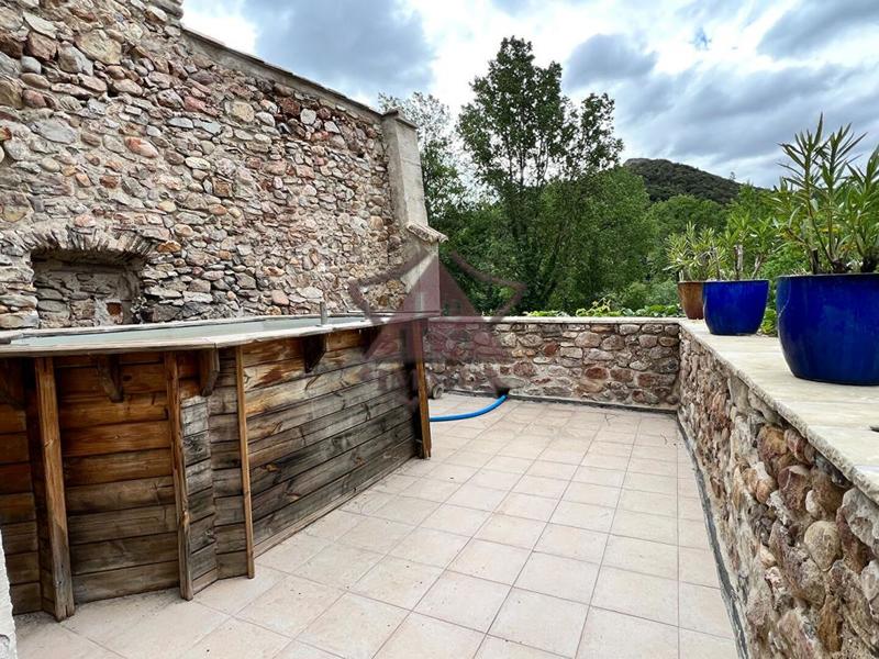 Maison en pierre - 170 m² - 6 pièces