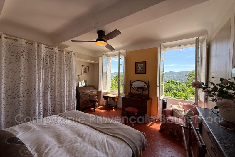 Appartement - 70 m² - 4 pièces