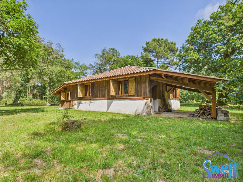 Maison contemporaine - 272 m² - 9 pièces