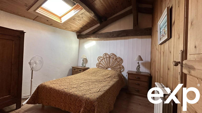 Maison - 768 m² - 17 pièces