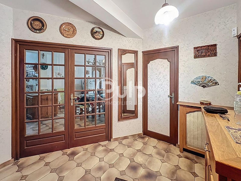 Maison - 172 m² - 8 pièces