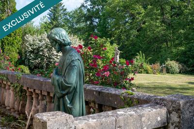 Château - 337 m² - 10 pièces