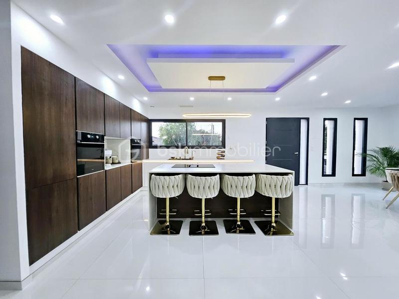 Maison - 160 m² - 5 pièces