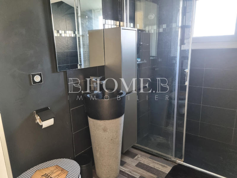 Maison - 83 m² - 5 pièces