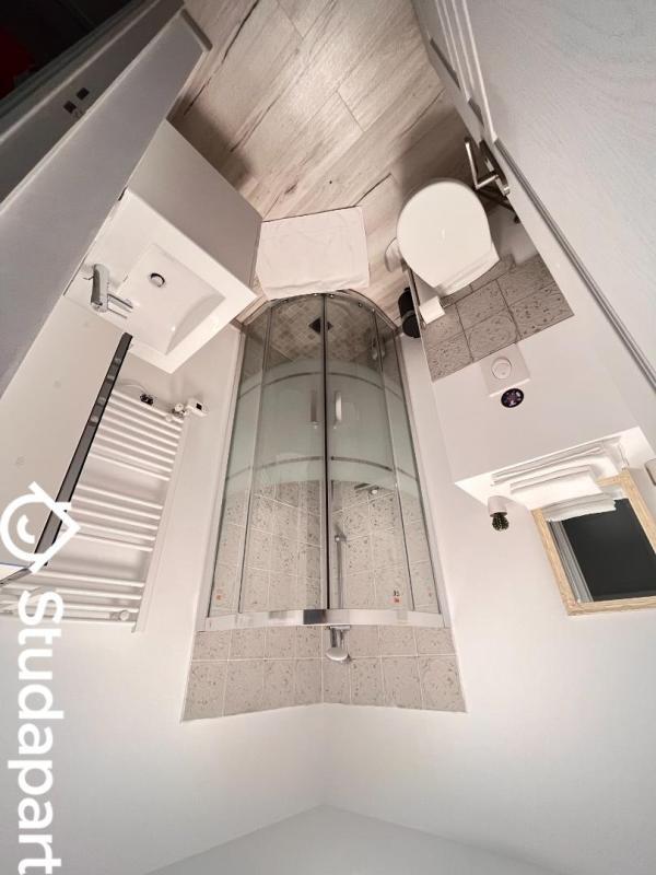 Chambre - 15 m² - 1 pièce