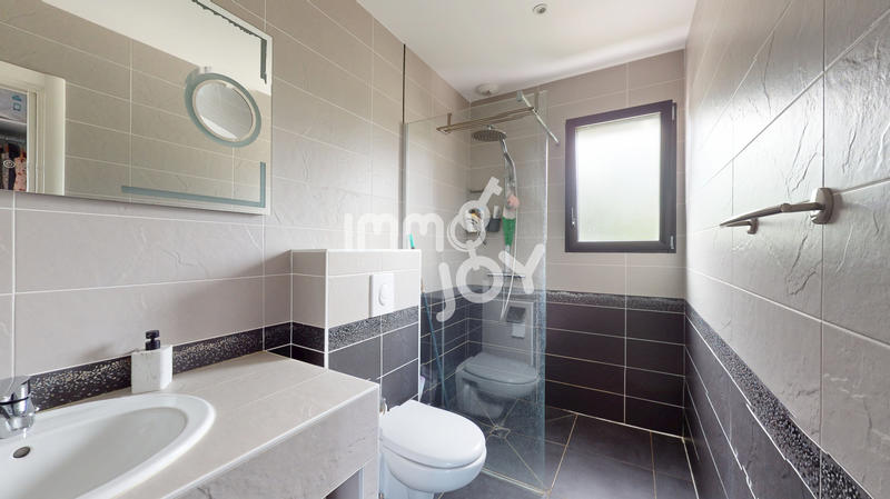 Villa - 224 m² - 6 pièces