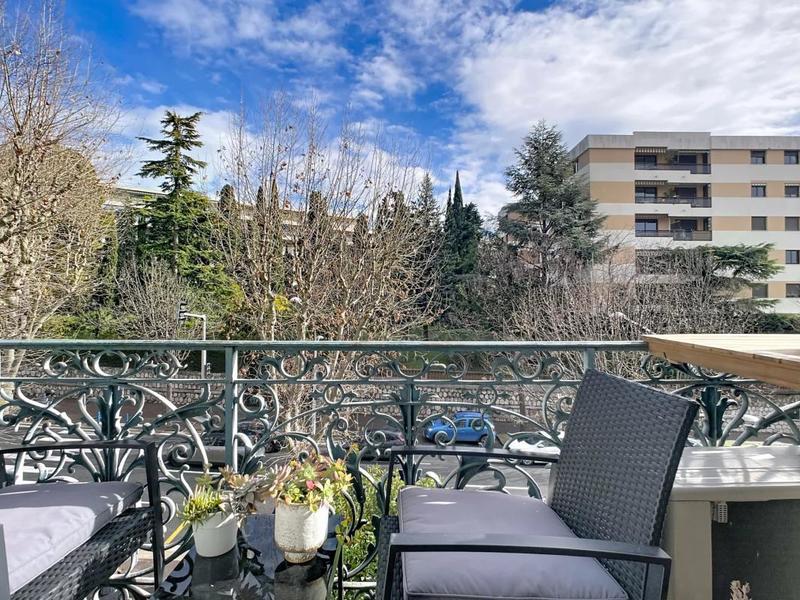 Appartement - 85 m² - 3 pièces