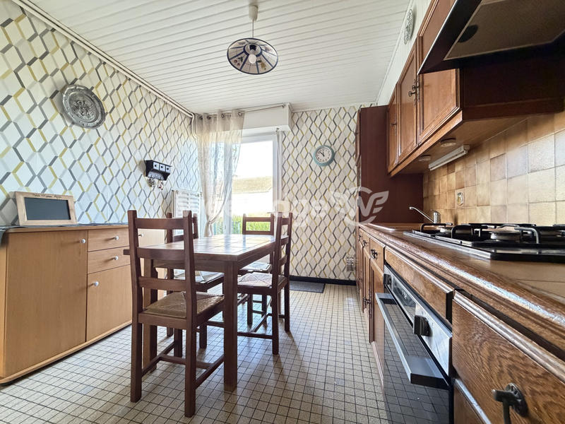 Maison - 93 m² - 4 pièces