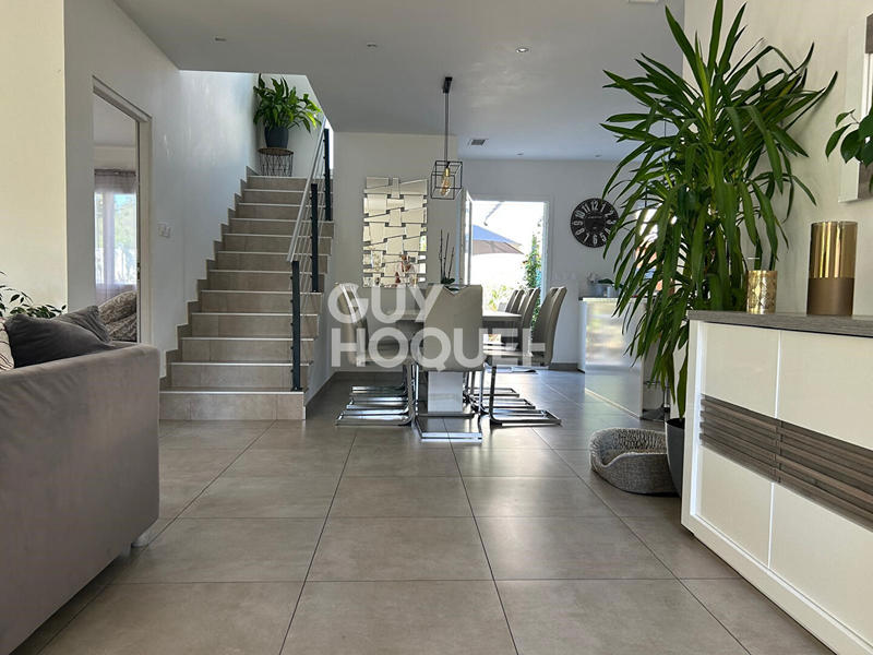 Maison - 160 m² - 7 pièces