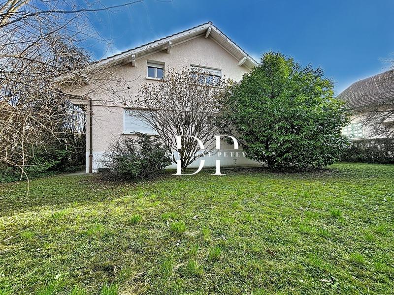 Maison - 176 m² - 6 pièces