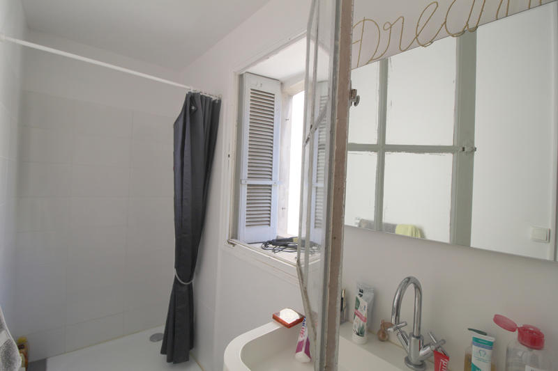 Maison - 248 m² - 9 pièces