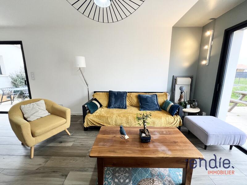 Maison - 120 m² - 5 pièces