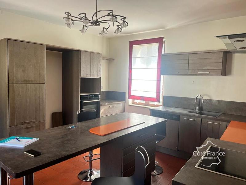 Maison de village - 180 m² - 7 pièces