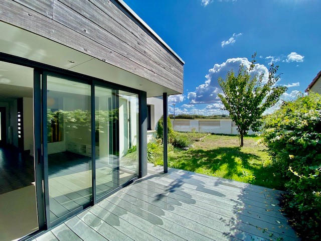 Maison - 102 m² - 4 pièces