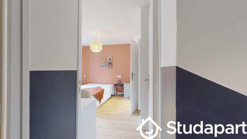 Chambre - 10 m² - 1 pièce