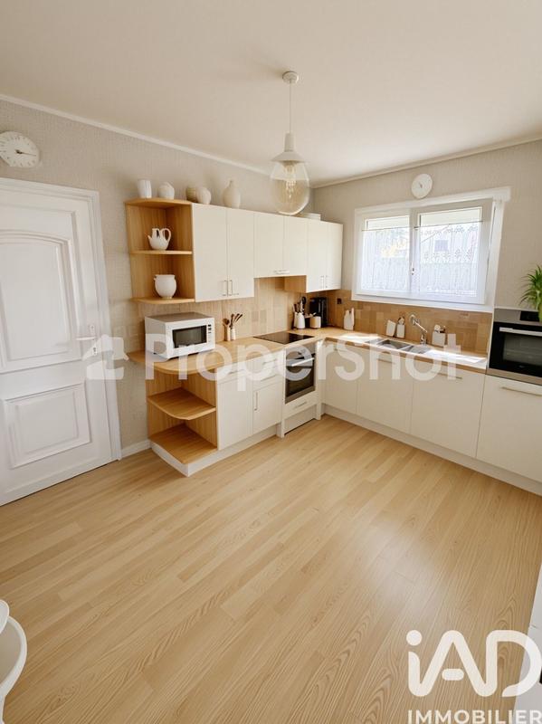 Maison - 93 m² - 5 pièces