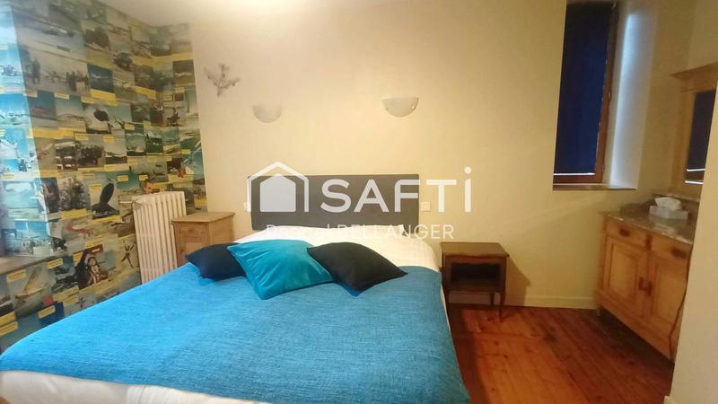 Maison - 392 m² - 14 pièces