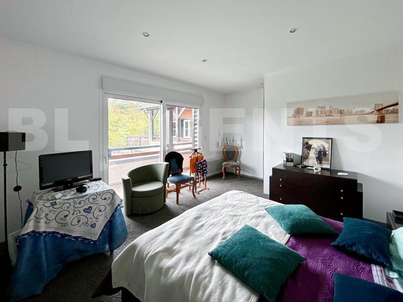 Villa - 322 m² - 6 pièces