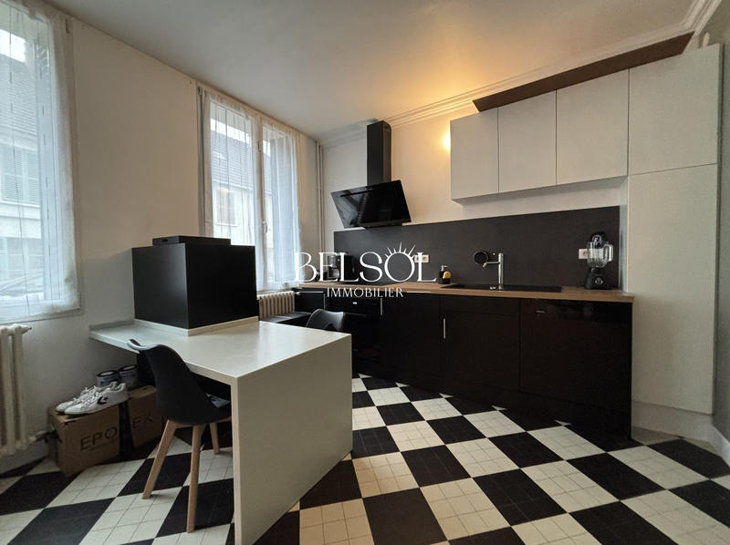 Maison ancienne - 197 m² - 7 pièces