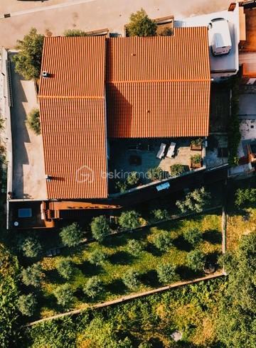 Villa - 350 m² - 12 pièces