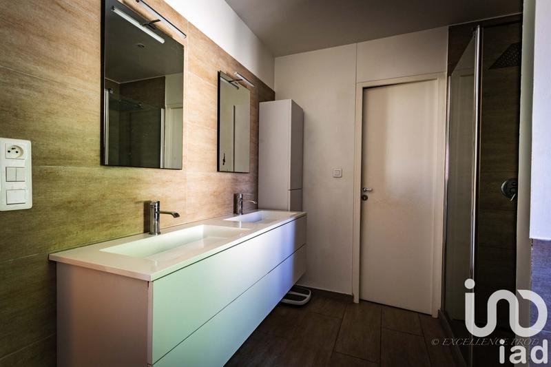 Maison - 180 m² - 6 pièces