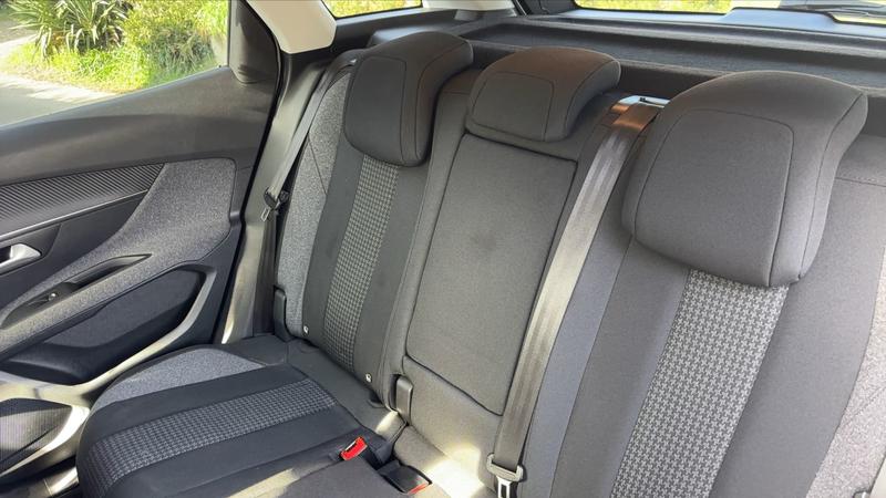 Peugeot 3008 II 1.2 PureTech 130 Active Business