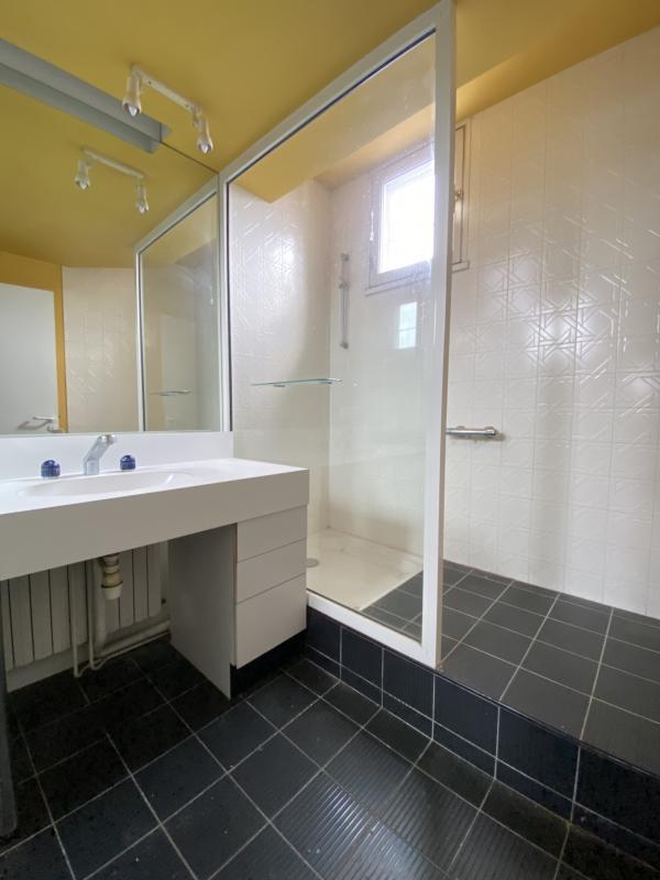 Maison - 220 m² - 8 pièces