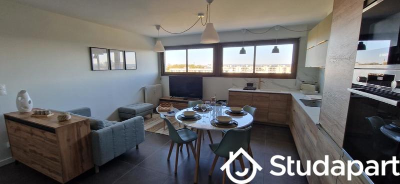 Chambre - 13 m² - 1 pièce