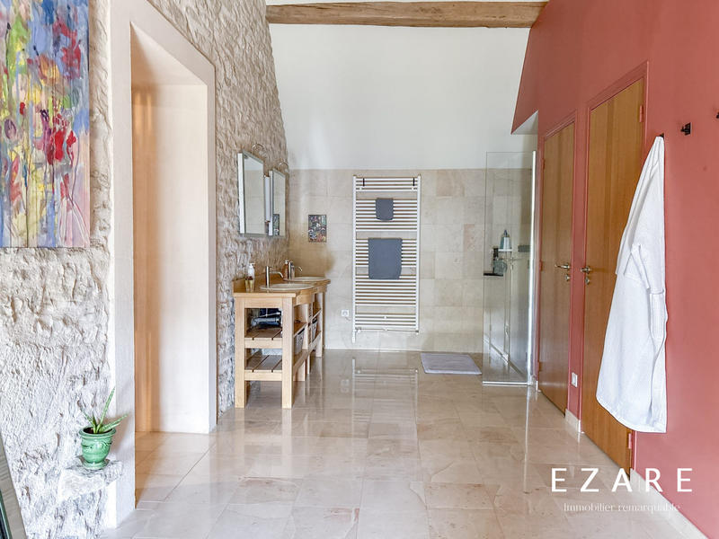 Maison ancienne - 500 m² - 9 pièces