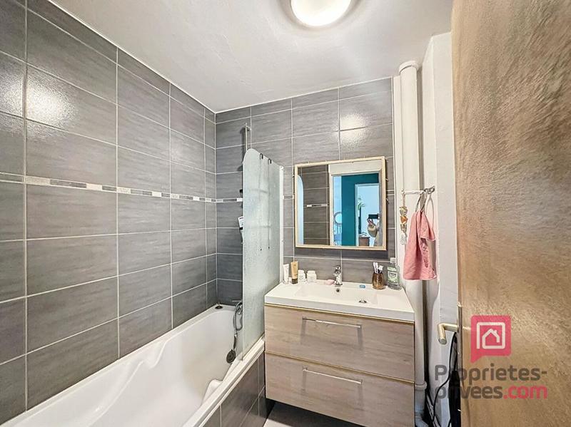 Appartement - 75 m² - 3 pièces