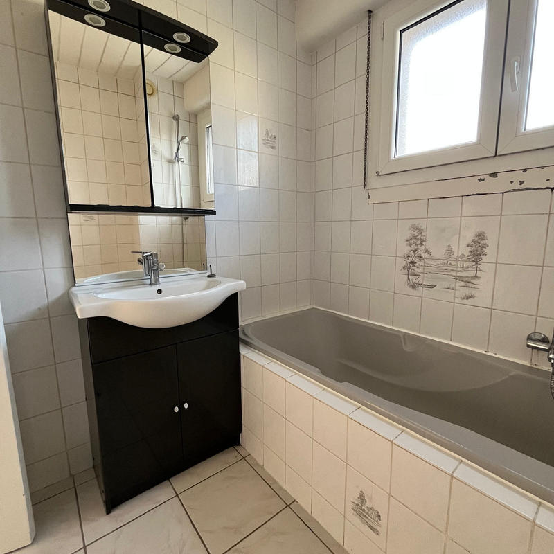 Appartement - 65 m² - 3 pièces