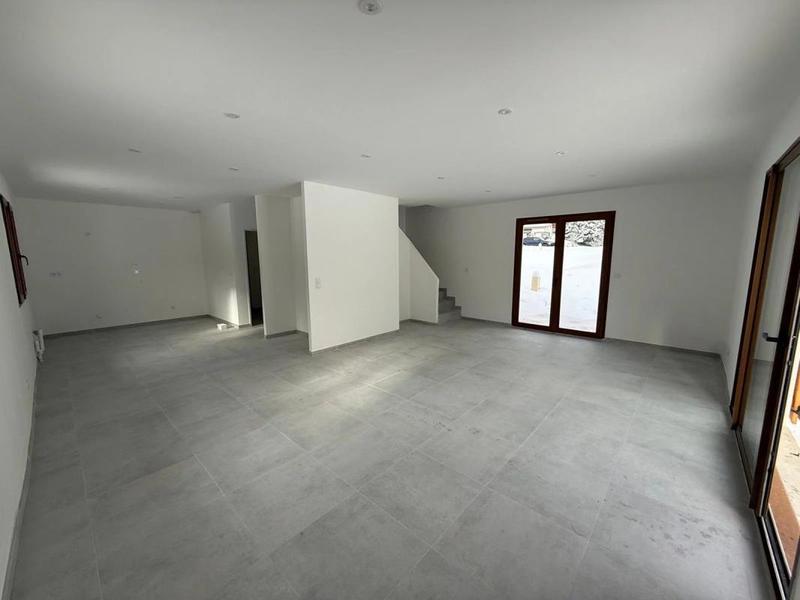 Maison - 97 m² - 4 pièces