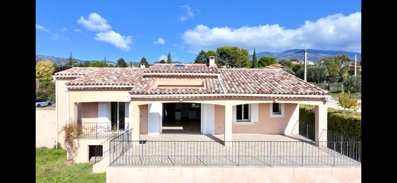 Maison - 107 m² - 4 pièces