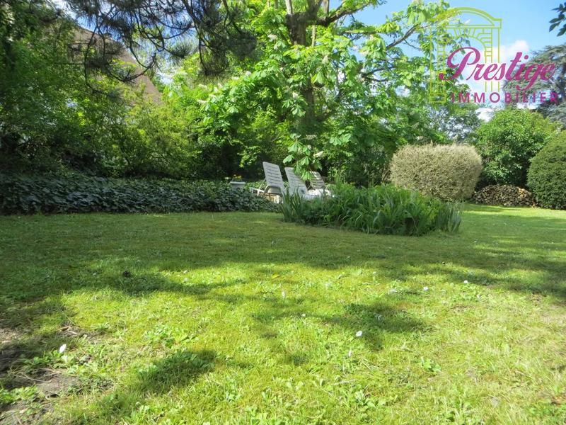 Maison - 166 m² - 7 pièces