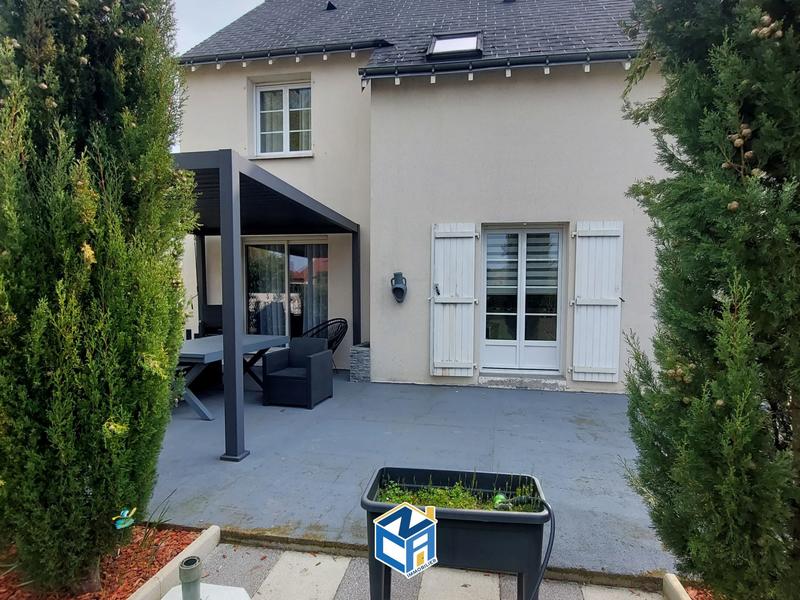 Maison traditionnelle - 116 m² - 5 pièces