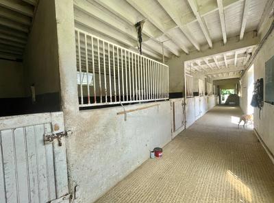 Haras - 160 m² - 6 pièces