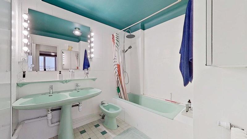 Appartement - 100 m² - 4 pièces