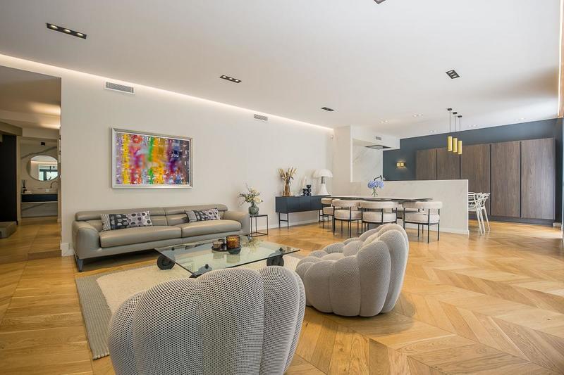 Appartement - 142 m² - 5 pièces