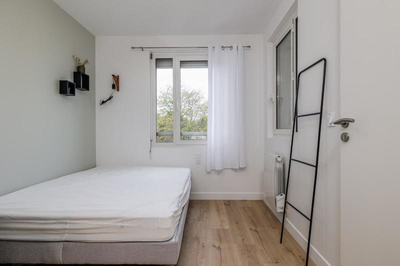 Appartement - 83 m² - 5 pièces