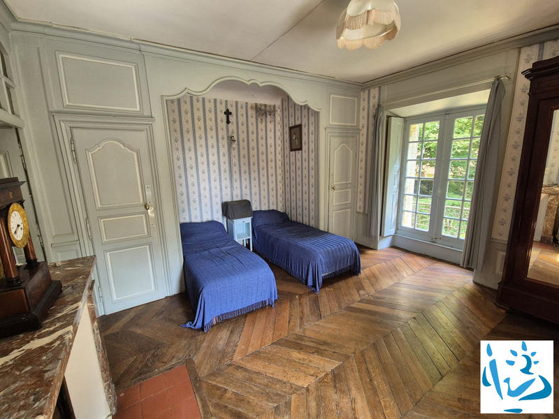 Château - 386 m² - 13 pièces