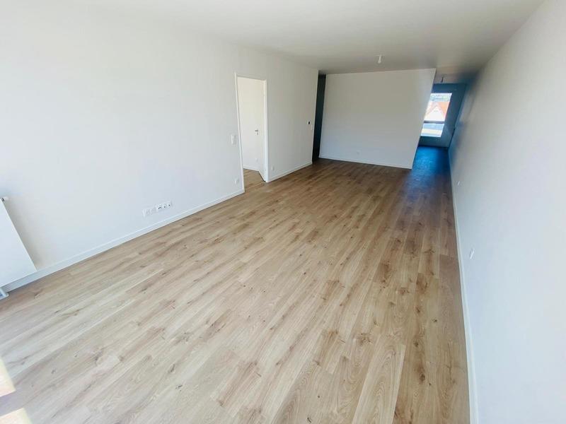 Appartement - 90 m² - 4 pièces