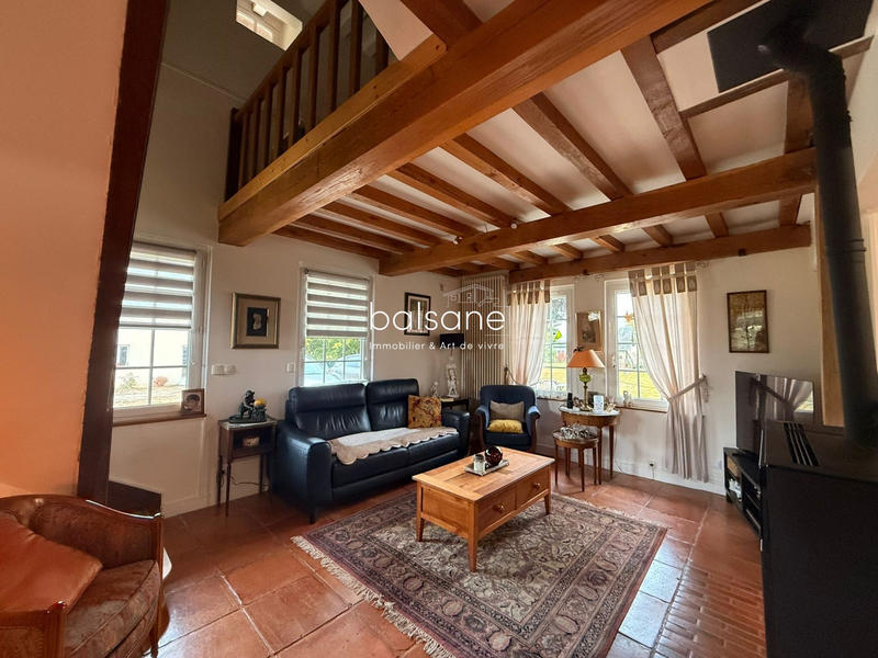 Maison traditionnelle - 175 m² - 8 pièces