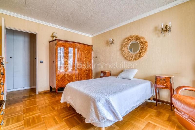 Appartement - 99 m² - 3 pièces