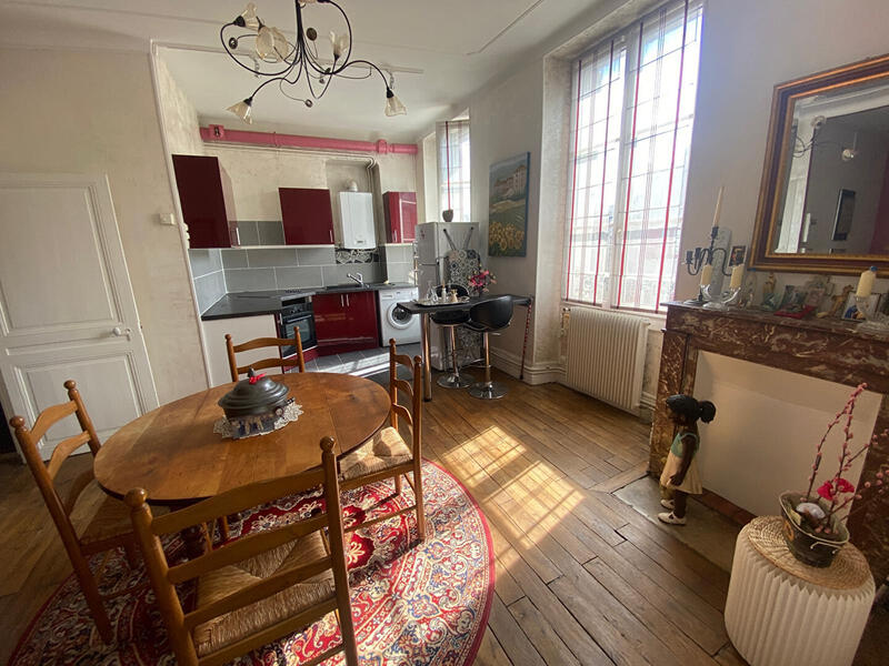 Appartement - 70 m² - 3 pièces